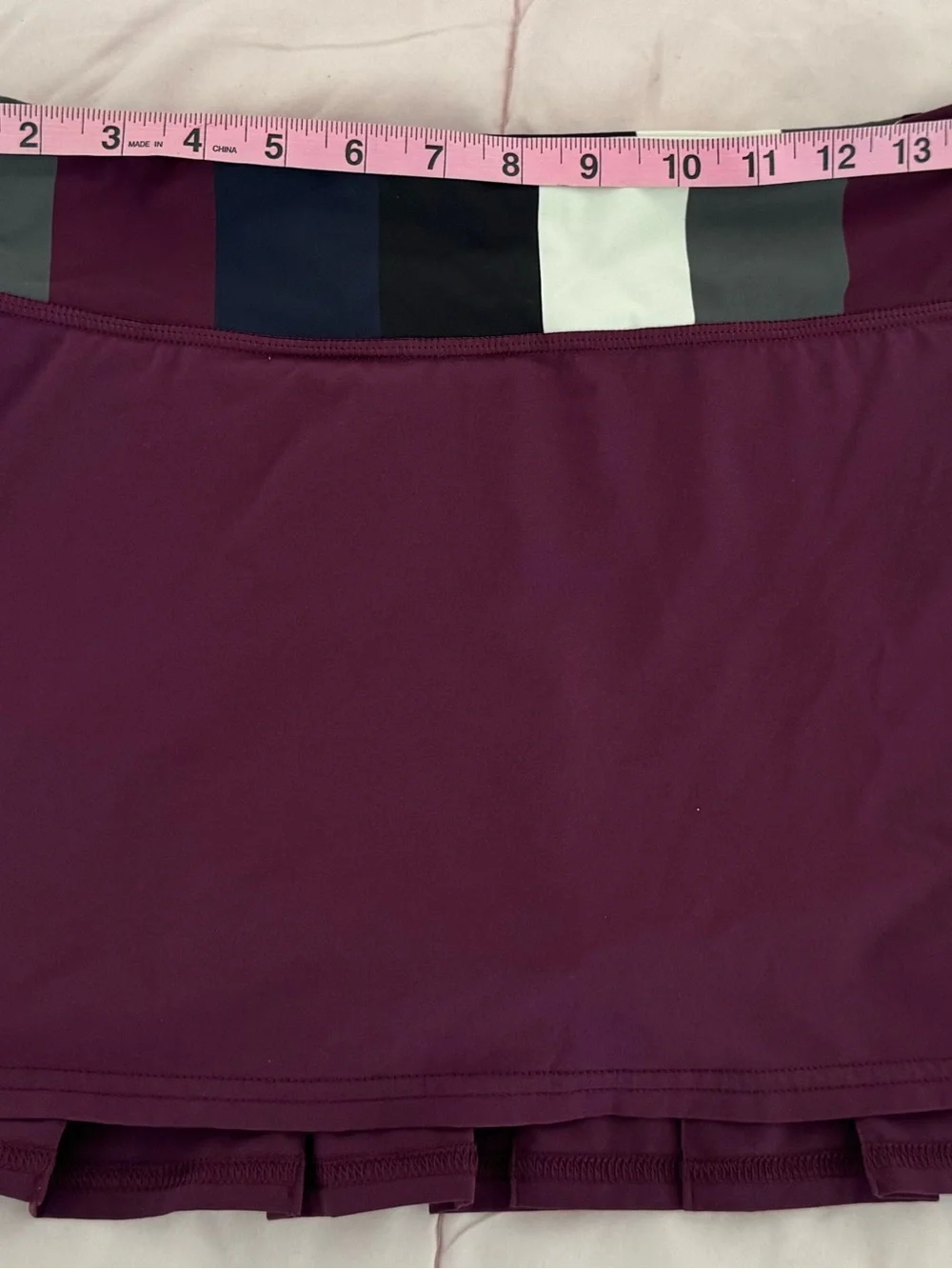 lululemon Run Pace Setter Skirt skort in plum pow stripe, size 8 pleated back